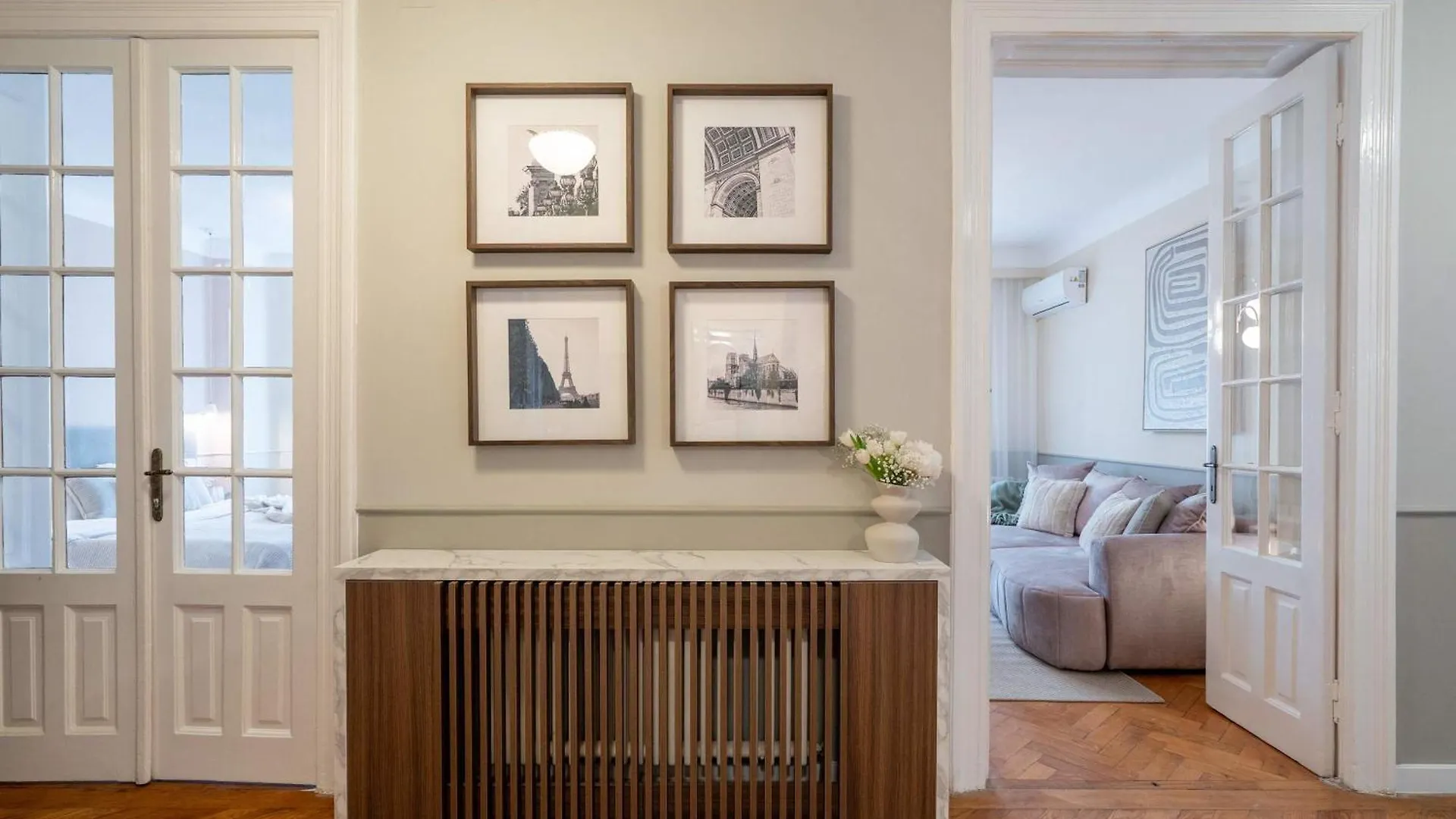 Elegant 3Br Flat Steps From Romanian Athenaeum Bukarest Rumænien