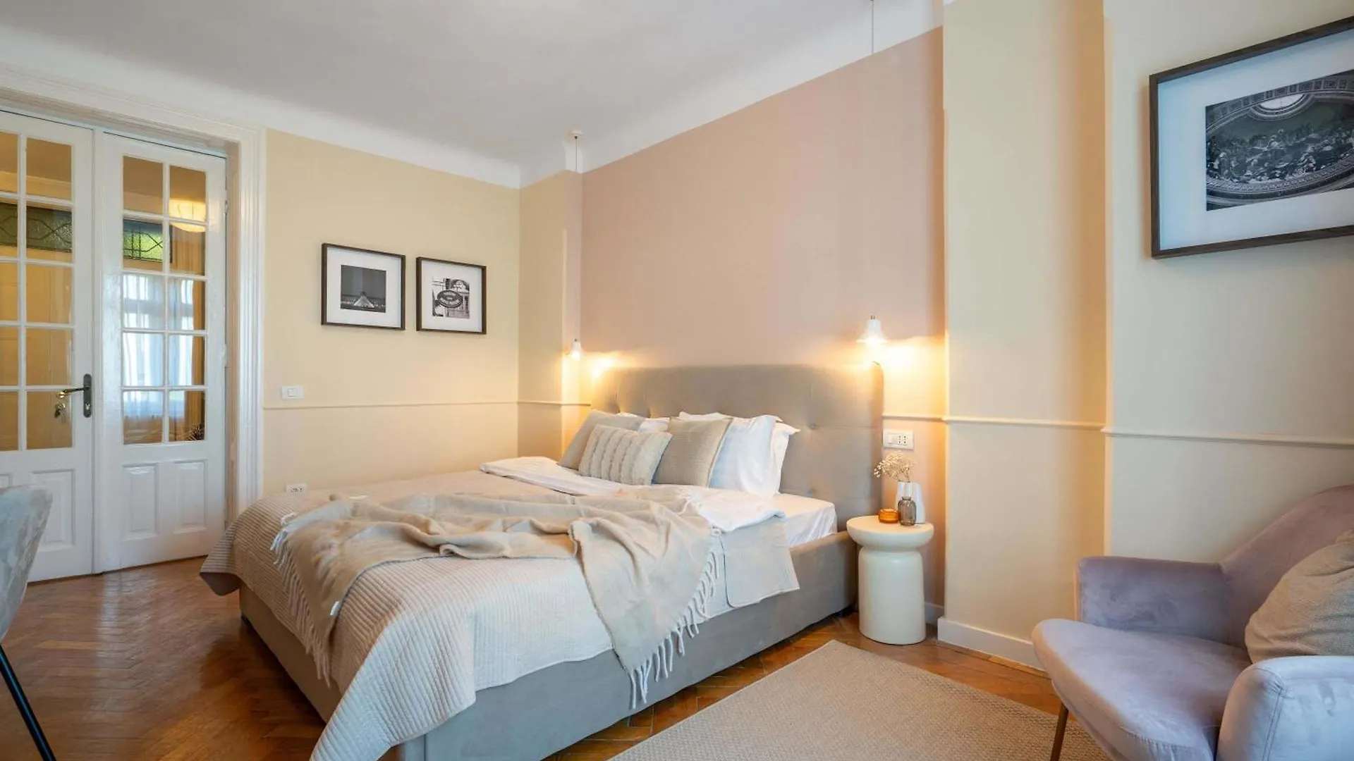 Elegant 3Br Flat Steps From Romanian Athenaeum Bukarest