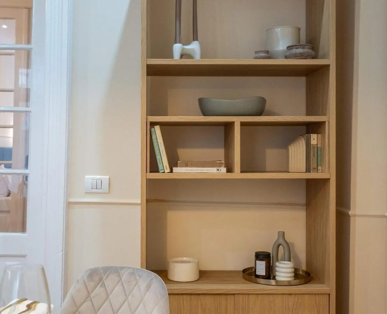 Elegant 3Br Flat Steps From Romanian Athenaeum Bucharest 0*,